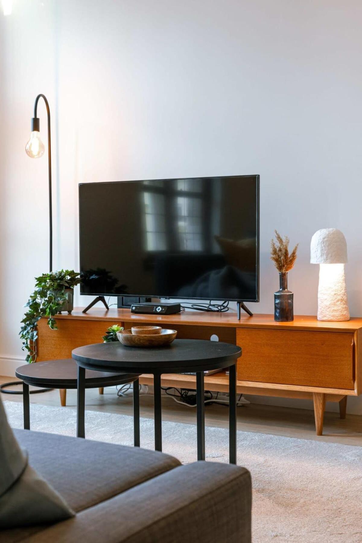 Huswell - Modern Apartment Located At Historical Main Square 安特卫普 外观 照片
